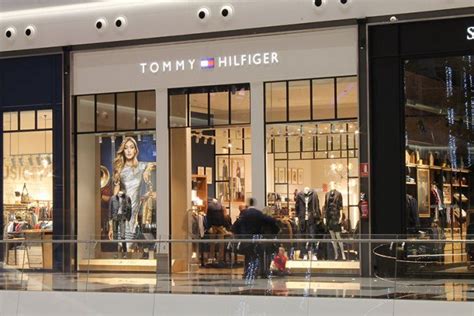 tiendas tommy hilfiger colombia.